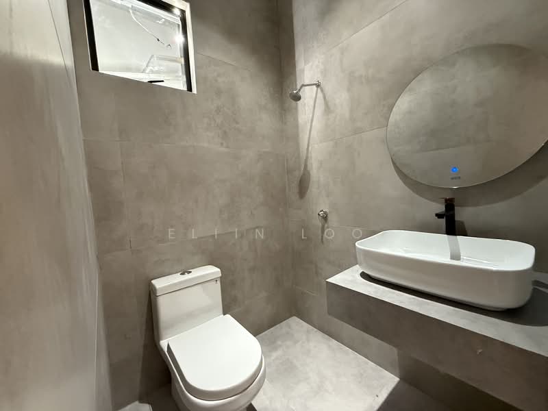 Service Residence for Sale at Premium Height - Eliin Loo - Bathroom - PropertyGuru.com.my