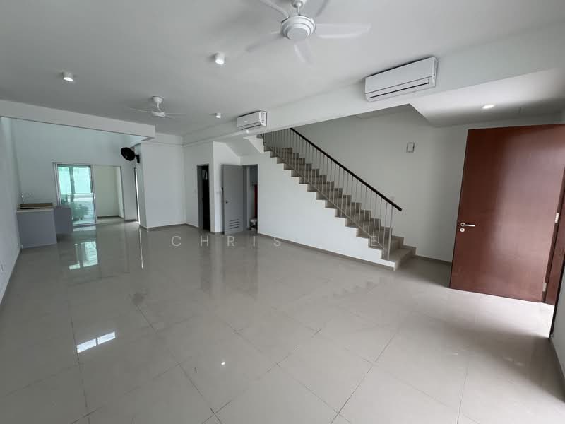 2-storey Terraced House for Rent in Bandar Gamuda Gardens (Rawang) - Chris See - Living Room - PropertyGuru.com.my