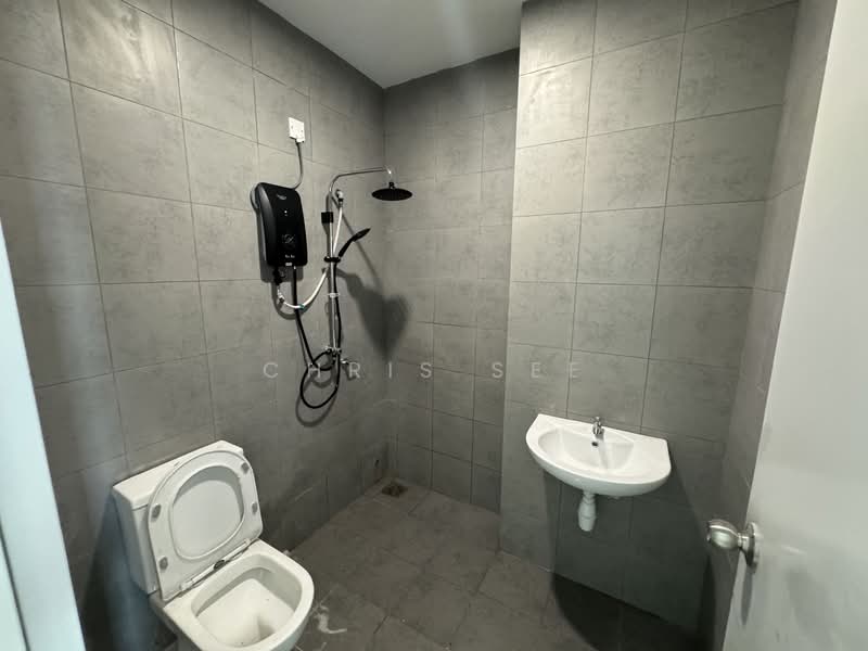 2-storey Terraced House for Rent in Bandar Gamuda Gardens (Rawang) - Chris See - Bathroom - PropertyGuru.com.my