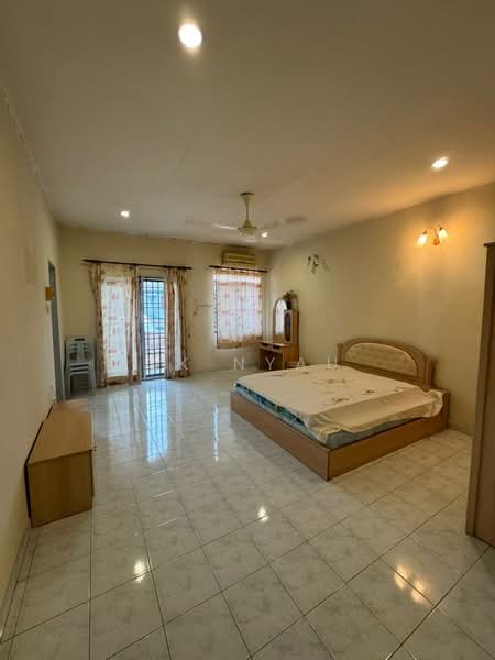 Ipoh chemor freehold renovated extended 2 storey house for sale untuk Untuk Dijual - RM 300,000, Mac 2026 - Bedroom - PropertyGuru.com.my