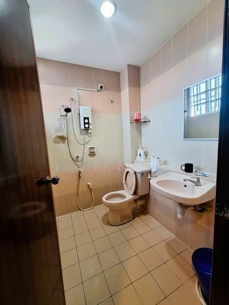 2-storey Terraced House for Sale in Usj 11 (Subang Jaya) - Lily Chua - Bathroom - Master - PropertyGuru.com.my