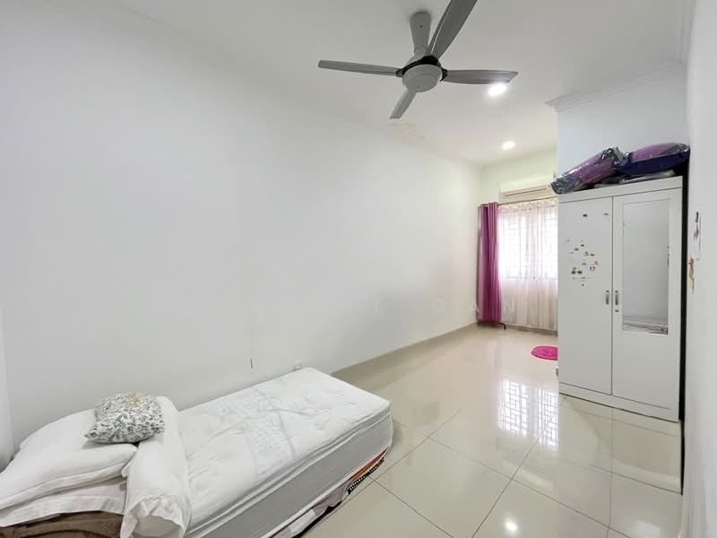 2-storey Terraced House for Rent in Bandar Rimbayu (Telok Panglima Garang) - Charlie Gan - Bedroom - PropertyGuru.com.my