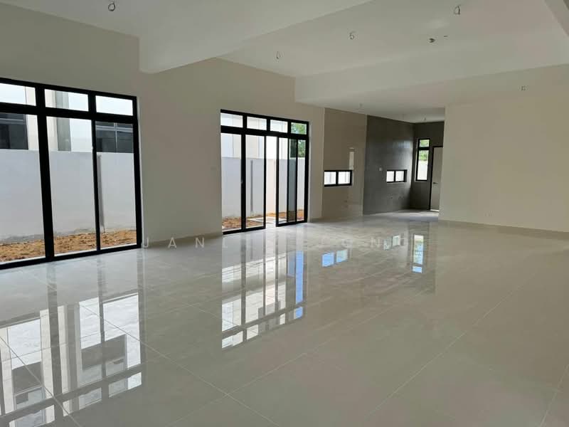 Semi-Detached House for Sale in Taman Sutera Utama (Skudai) - Janlly Jong - Living Room - PropertyGuru.com.my