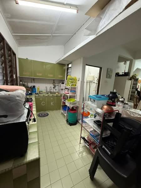 Ipoh pengkalan barat renovated extended 2 storey house for sale untuk Untuk Dijual - RM 270,000, Mac 2026 - Kitchen - PropertyGuru.com.my