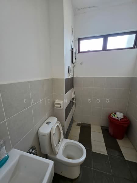 2-storey Terraced House for Sale in Taman Bestari Perdana (Pasir Gudang) - Elleyna Soo - Bathroom - PropertyGuru.com.my