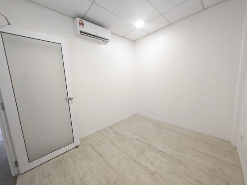 Shop / Office for Sale in Taman Mount Austin (Tebrau) - Kasper Lee - Interior - PropertyGuru.com.my