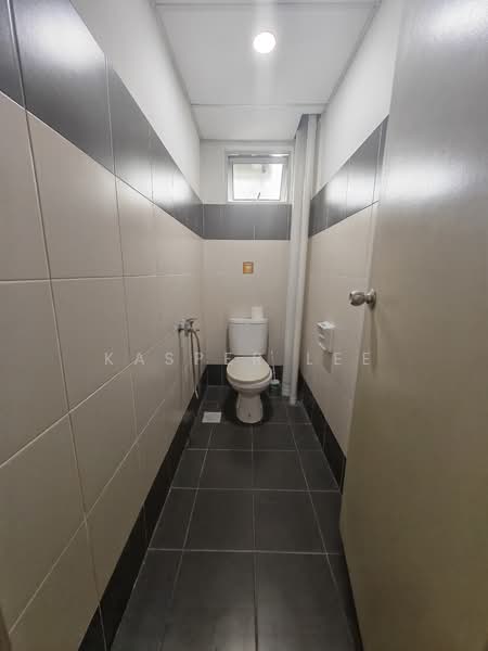 Shop / Office for Sale in Taman Mount Austin (Tebrau) - Kasper Lee - Bathroom - PropertyGuru.com.my