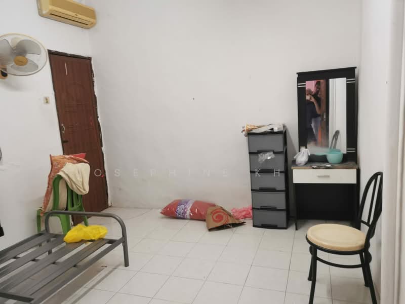 Bungalow Land for Sale in Jalan Ipoh (Kuala Lumpur) - Josephine Kher - Bedroom - PropertyGuru.com.my