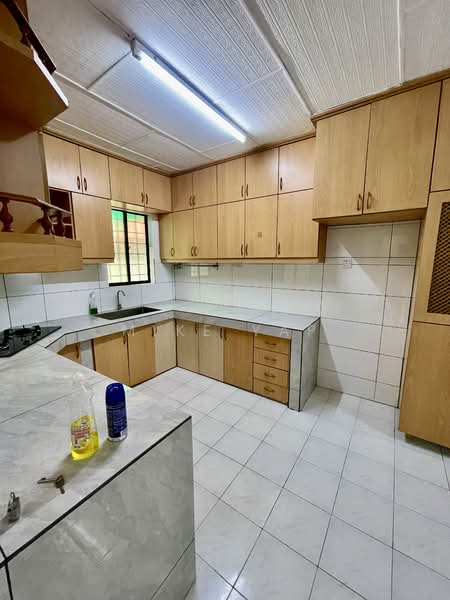 2-storey Terraced House for Sale in Petaling Jaya (Selangor) - Mike Yap - Kitchen - PropertyGuru.com.my