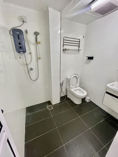 2-storey Terraced House for Sale in Petaling Jaya (Selangor) - Mike Yap - Bathroom - PropertyGuru.com.my