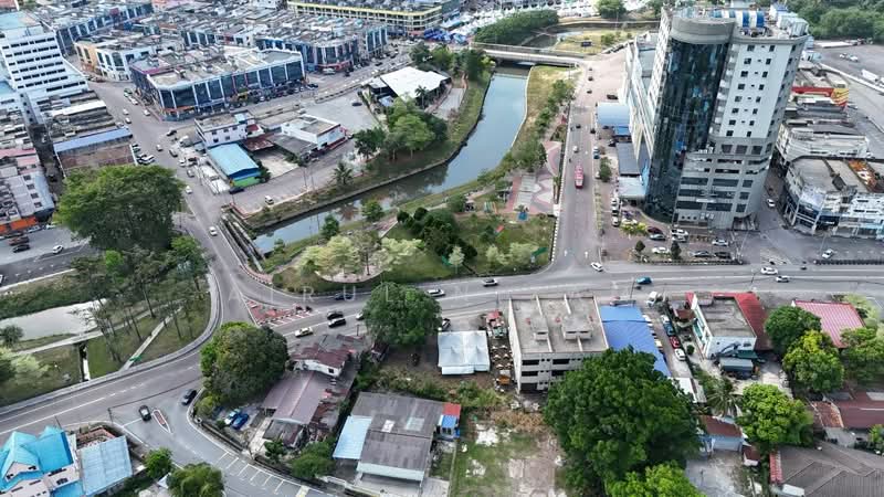 Kg Melayu Kluang untuk Untuk Dijual - RM 222,072, Apr 2026 - Exterior - PropertyGuru.com.my