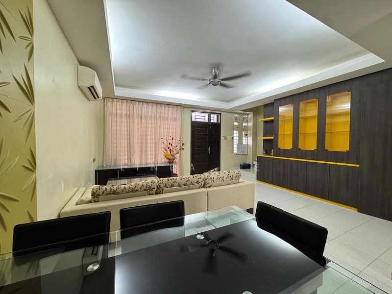 Taman Setia Indah untuk Untuk Disewa - RM 2,900 /bulan, Mac 2026 - Living Room - PropertyGuru.com.my