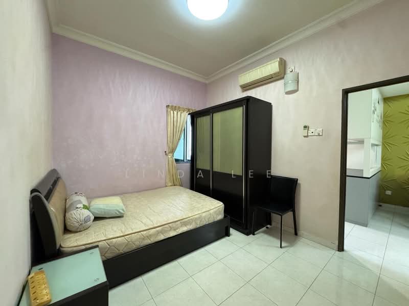 Taman Setia Indah untuk Untuk Disewa - RM 2,900 /bulan, Mac 2026 - Bedroom - PropertyGuru.com.my
