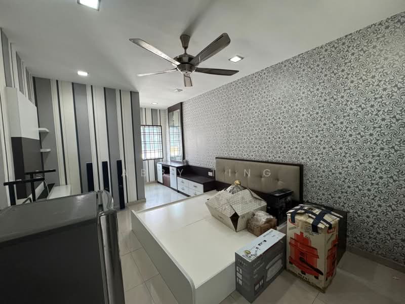 2.5-storey Terraced House for Sale in Taman Sutera Utama (Skudai) - Abby Ting - Bedroom - PropertyGuru.com.my
