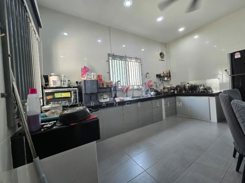 1-storey Terraced House for Sale in Taman Rembia Perkasa (Rembia) - Lawrance Lim - Kitchen - PropertyGuru.com.my