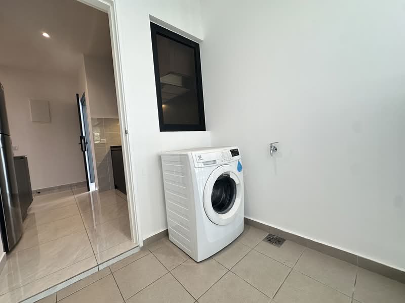 Service Residence for Sale at The Straits View DUO - Eliin Loo - Interior - PropertyGuru.com.my