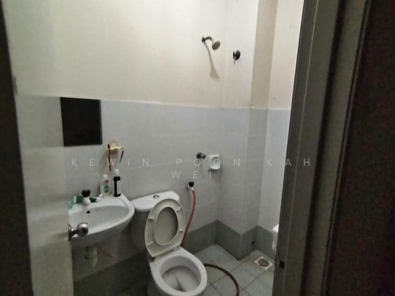 2-storey Terraced House for Sale in TAMAN PUCHONG UTAMA (Puchong) - Kewin Poon Kah Wei - Bathroom - PropertyGuru.com.my