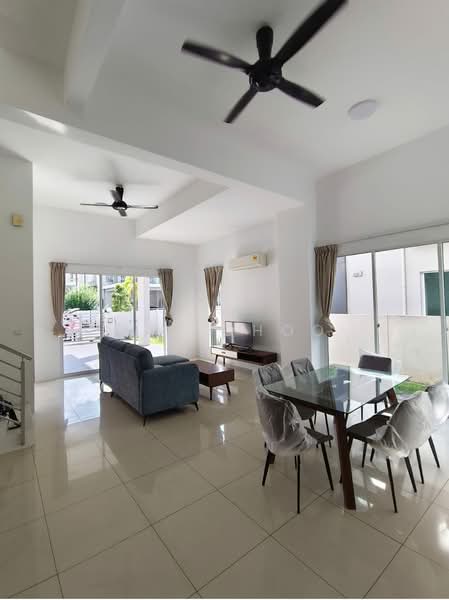 Raintree Park 2 untuk Untuk Dijual - RM 720,000, Apr 2026 - Living Room - PropertyGuru.com.my