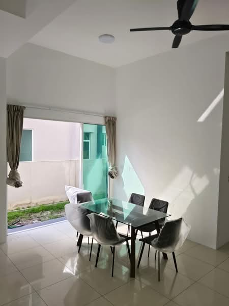 Raintree Park 2 untuk Untuk Dijual - RM 720,000, Apr 2026 - Dining Room - PropertyGuru.com.my