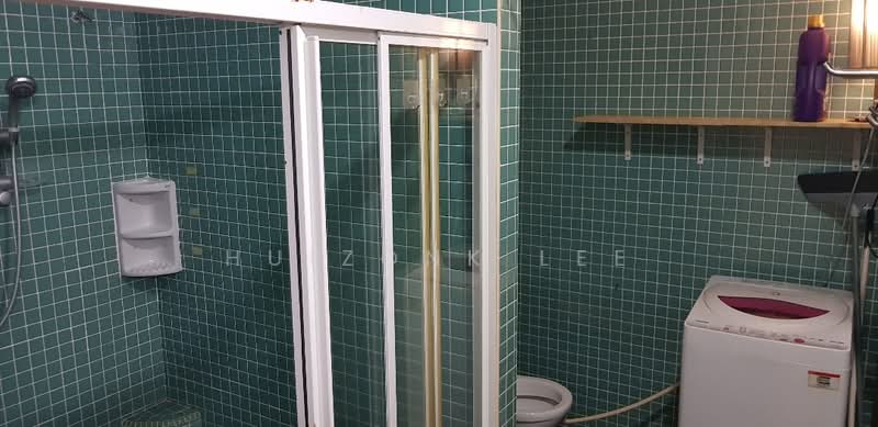 Service Residence for Sale at Megan Ambassy - Huizonk Lee - Bathroom - PropertyGuru.com.my