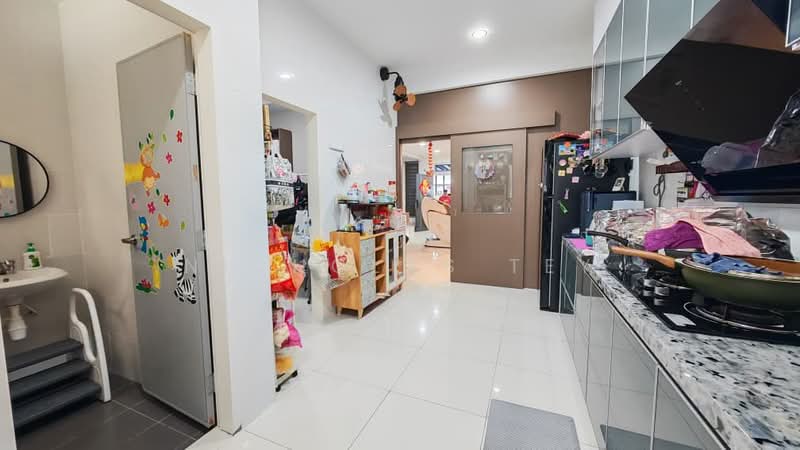 2-storey Terraced House for Sale in Setia Eco Gardens (Gelang Patah) - Nicholas Tey - Kitchen - PropertyGuru.com.my