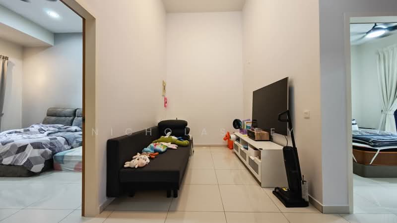 2-storey Terraced House for Sale in Setia Eco Gardens (Gelang Patah) - Nicholas Tey - Living Room - PropertyGuru.com.my