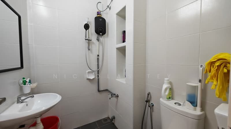 2-storey Terraced House for Sale in Setia Eco Gardens (Gelang Patah) - Nicholas Tey - Bathroom - PropertyGuru.com.my