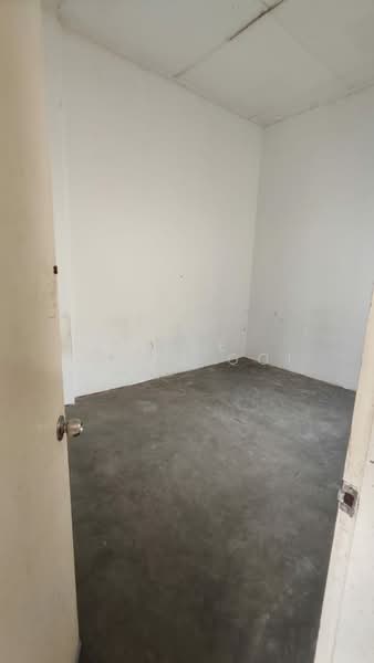 Shop for Sale in Jalan Ipoh (Kuala Lumpur) - Chee Siang Goi - Interior - PropertyGuru.com.my