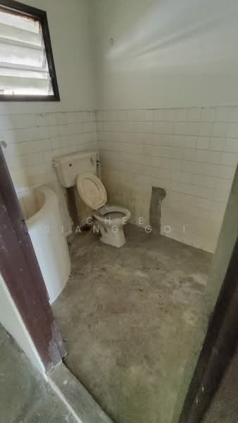 Taman Eastern untuk Untuk Dijual - RM 900,000, Mac 2026 - Bathroom 1st Floor - PropertyGuru.com.my