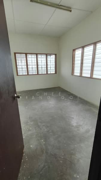 Taman Eastern untuk Untuk Dijual - RM 900,000, Mac 2026 - 1st Floor Bedroom - PropertyGuru.com.my