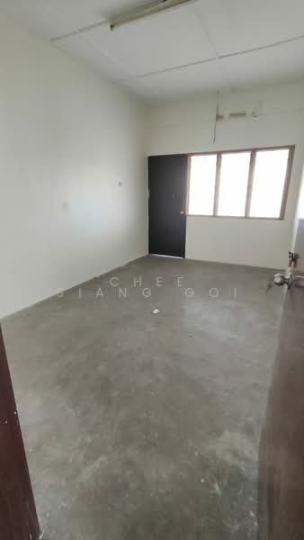 Taman Eastern untuk Untuk Dijual - RM 900,000, Mac 2026 - 1st Floor Bedroom - PropertyGuru.com.my
