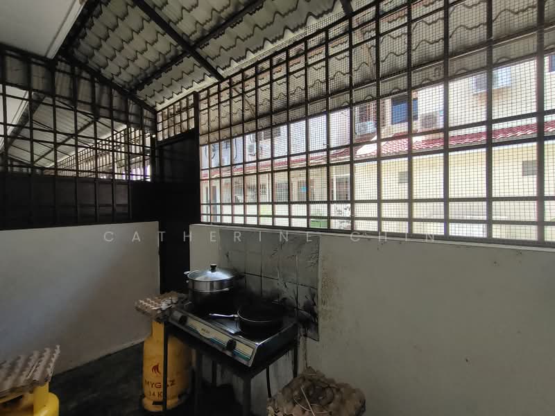 2-storey Terraced House for Sale in Ipoh (Perak) - Catherine Chin - Kitchen - PropertyGuru.com.my