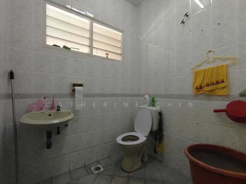 2-storey Terraced House for Sale in Ipoh (Perak) - Catherine Chin - Bathroom - PropertyGuru.com.my