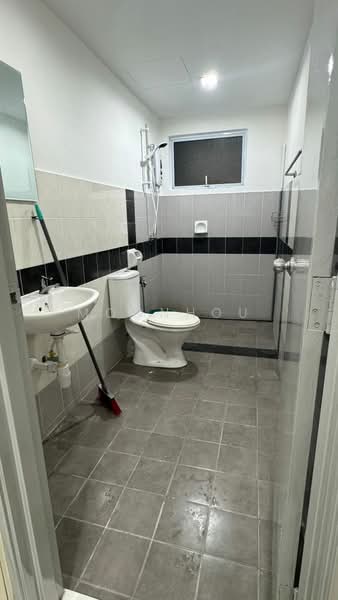 Service Residence for Rent at Koi Kinrara - Moonhou . - Bathroom - PropertyGuru.com.my