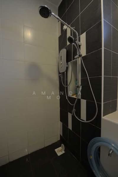 Service Residence for Rent at D'Ambience Residences (Pangsapuri Ikatan Flora) - Amanda Moi - Bathroom - PropertyGuru.com.my