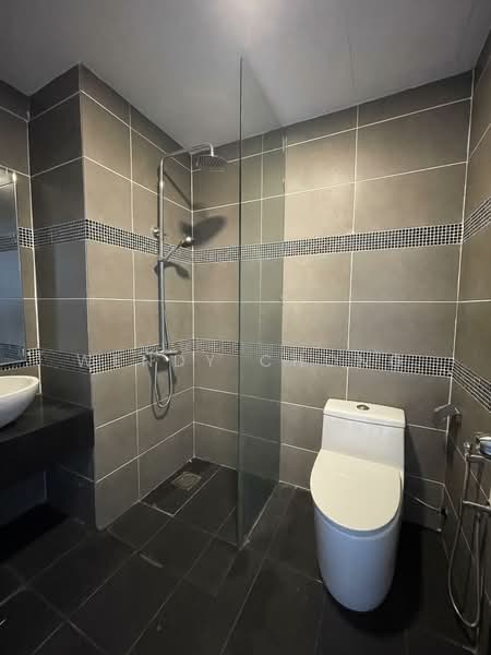 Service Residence for Sale at D'Latour - Wendy Chong - Bathroom - PropertyGuru.com.my