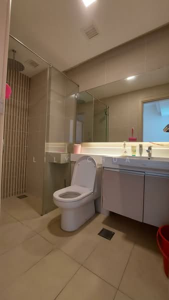 Service Residence for Sale at Suasana Bukit Ceylon / Raja Chulan Residences - Lily Chua - Bathroom - PropertyGuru.com.my