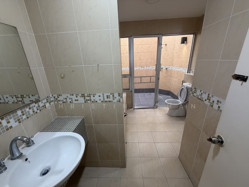 Seri Maya Condominium untuk Untuk Disewa - RM 4,000 /bulan, Apr 2026 - Bathroom - PropertyGuru.com.my