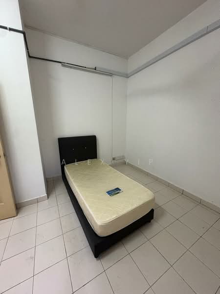 Rumah Teres 2 Tingkat untuk Disewa di Bandar Puteri Puchong (Puchong) - Alex Yip - Bedroom - PropertyGuru.com.my