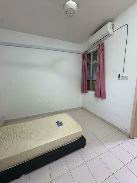 Rumah Teres 2 Tingkat untuk Disewa di Bandar Puteri Puchong (Puchong) - Alex Yip - Bedroom - PropertyGuru.com.my