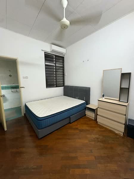 Rumah Teres 2 Tingkat untuk Disewa di Bandar Puteri Puchong (Puchong) - Alex Yip - Bedroom - PropertyGuru.com.my