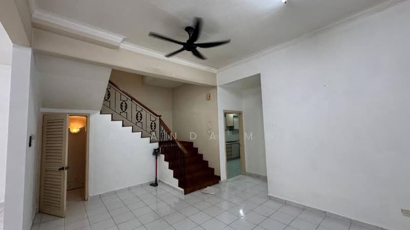 Taman Suria Tamans Surias untuk Untuk Disewa - RM 2,500 /bulan, Apr 2026 - Interior - PropertyGuru.com.my