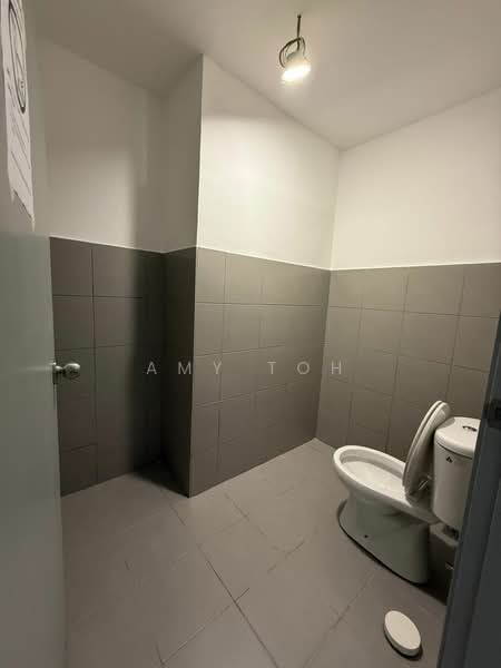 Shop / Office for Rent in Bayan Lepas (Penang) - Amy Toh - Bathroom - PropertyGuru.com.my