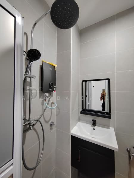 Taman Setia Indah untuk Untuk Dijual - RM 688,000, Apr 2026 - Bathroom - PropertyGuru.com.my