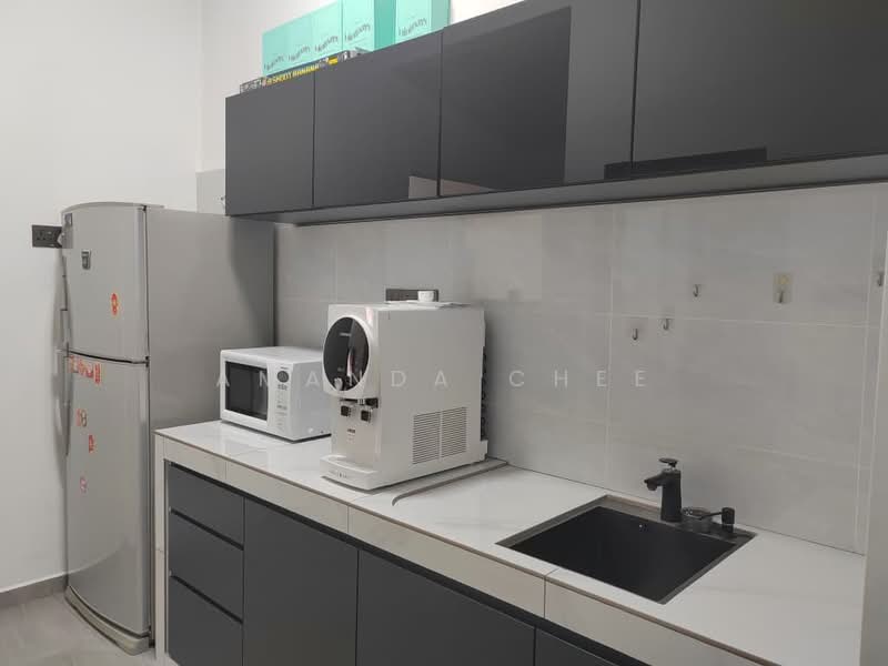 Taman Setia Indah untuk Untuk Dijual - RM 688,000, Apr 2026 - Kitchen - PropertyGuru.com.my