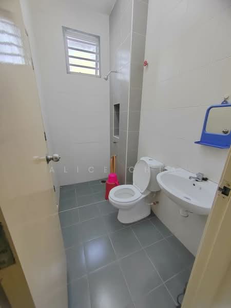 2-storey Terraced House for Rent in Johor Bahru (Johor) - Alice Chia - Bathroom - PropertyGuru.com.my