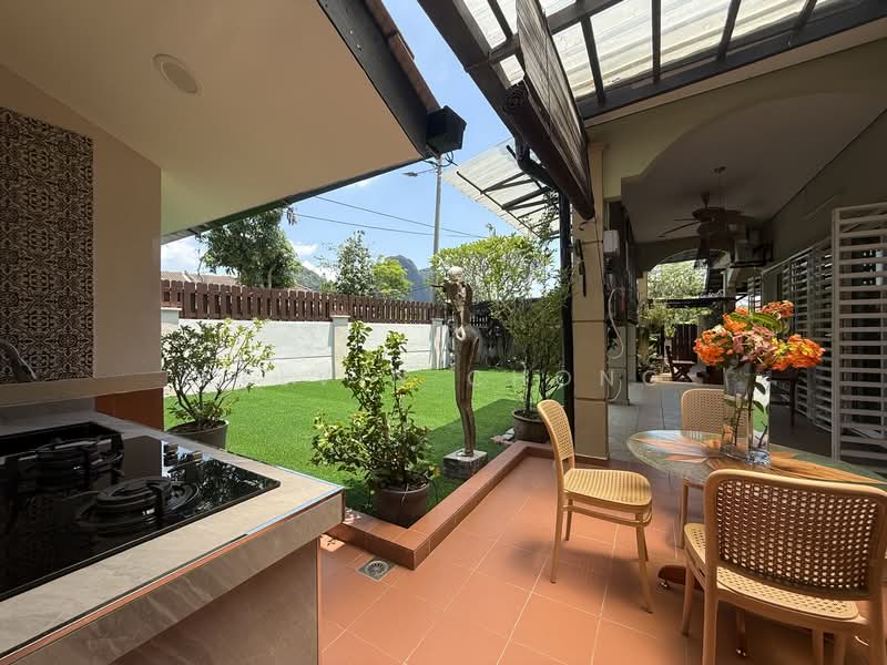 1-storey Terraced House for Sale in Taman Perpaduan (Tambun) - Kelvin Chong - Exterior - PropertyGuru.com.my