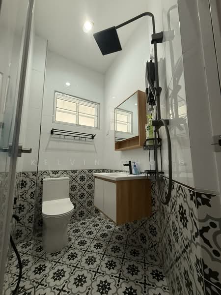 1-storey Terraced House for Sale in Taman Perpaduan (Tambun) - Kelvin Chong - Bathroom - PropertyGuru.com.my