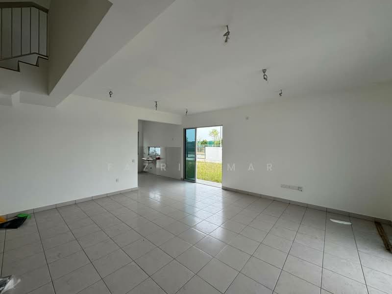 2-storey Terraced House for Sale in Bandar Bukit Raja (Klang) - Fazri Omar - Living Room - PropertyGuru.com.my
