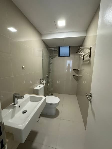 Servis Apartment untuk Disewa di United Point (Residensi Berpadu) - Jayden Teo - Bathroom - PropertyGuru.com.my